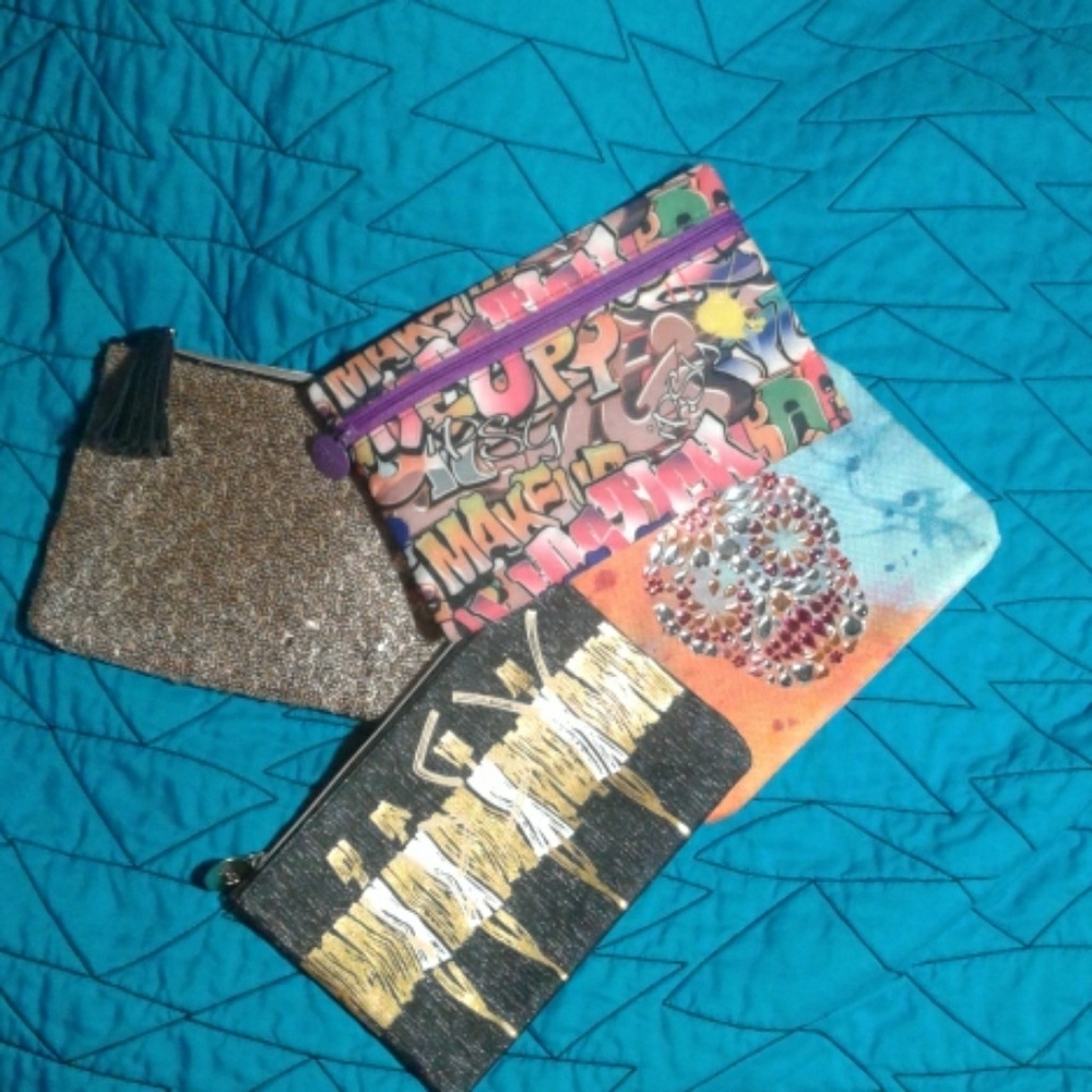 Ipsy Cosmetic 4 pack bundle